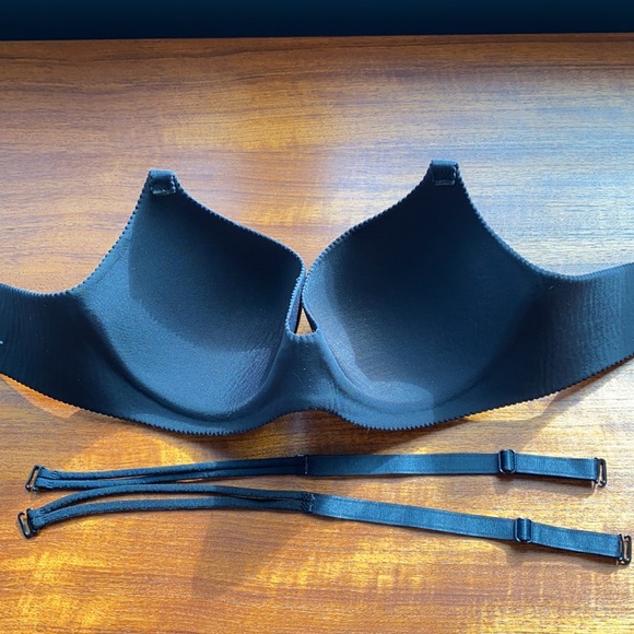 Seamless Underwire Bra 34C - Picture 4 of 9